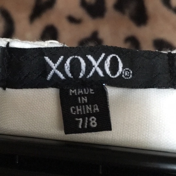 Great dress for a party! Cream satin w/lace detail - Picture 2 of 6